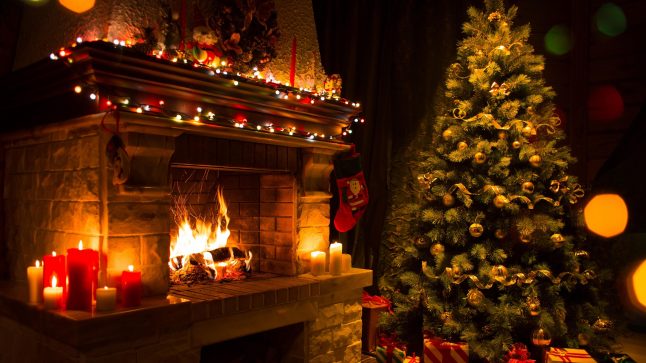 christmas_fireplace_tree_candles